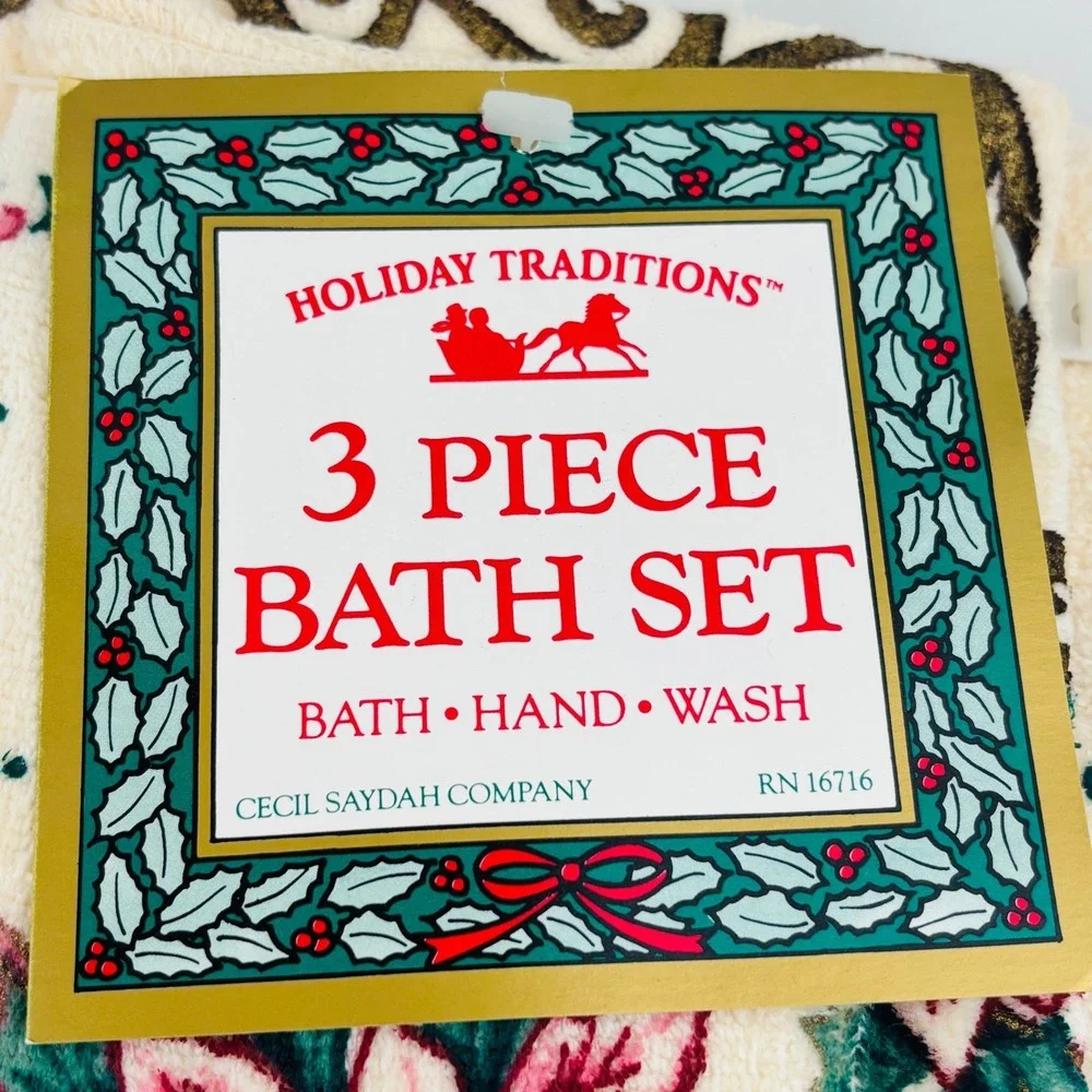 Vintage Cecil Saydah Holiday Traditions Poinsettia Sleigh 3 Piece Bath Towel Set